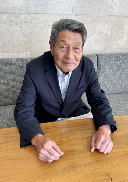 石塚 一成
